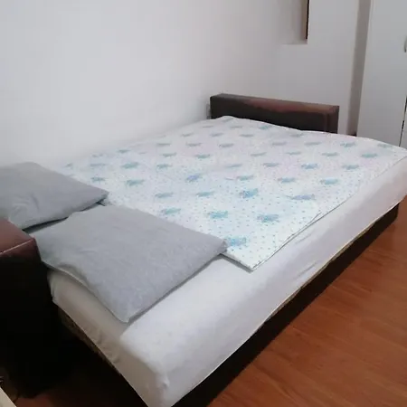 Dva Apartmana Djordjevic Apartment *